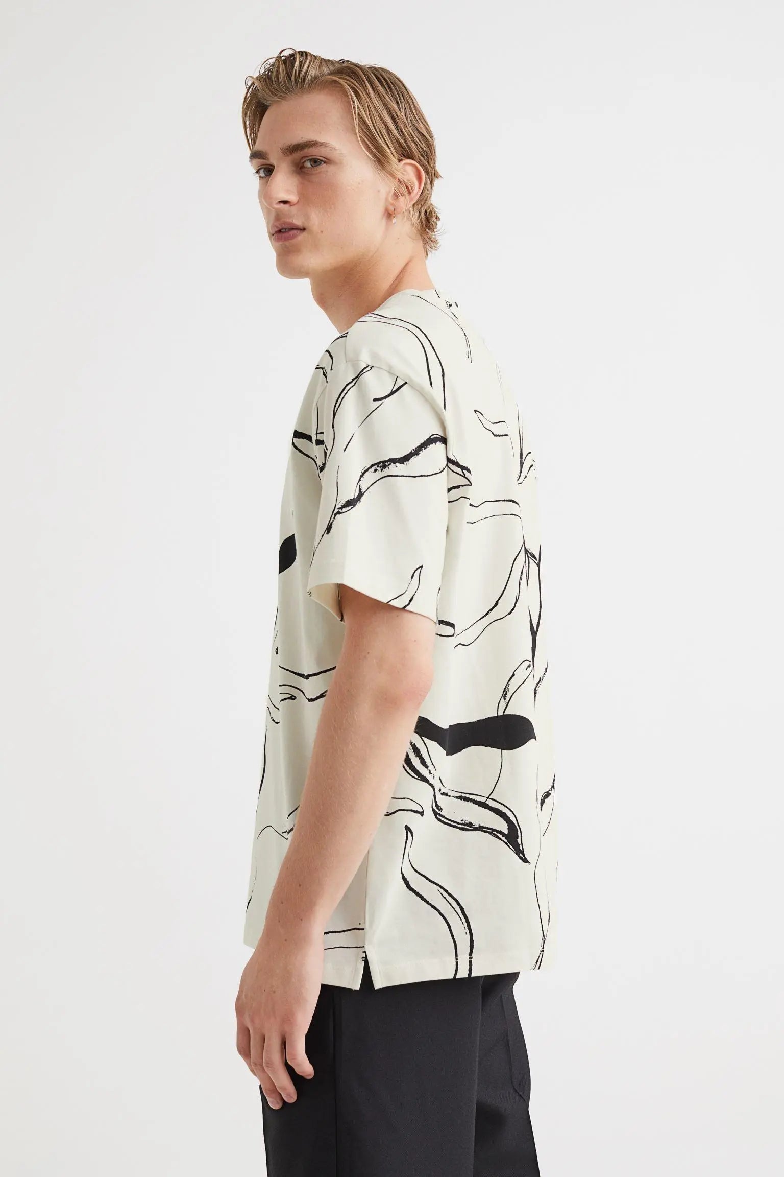 Men Off-White  Printed Round Neck T-shirt