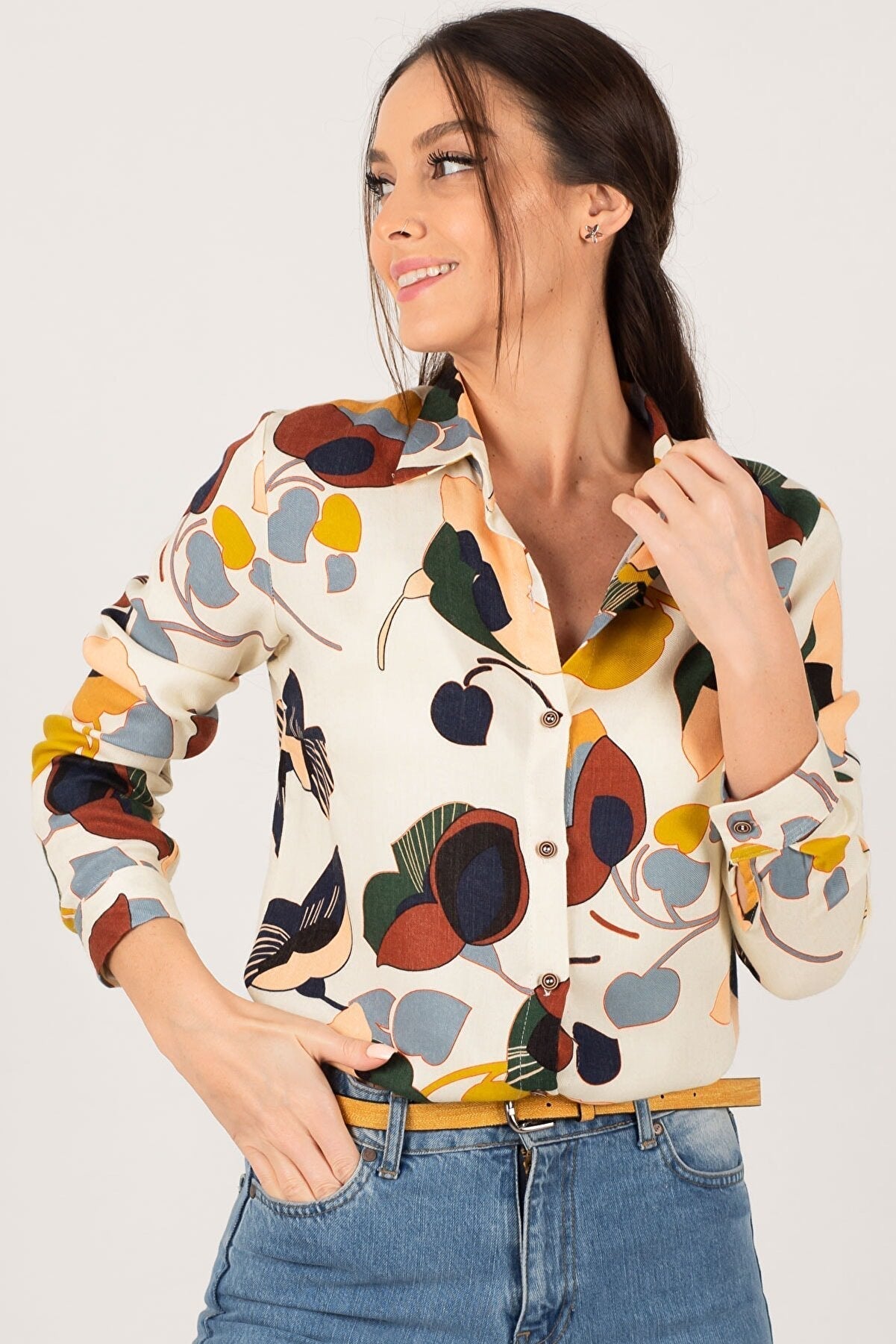 WHITE VECTOR FLORAL SHIRT -WOMEN