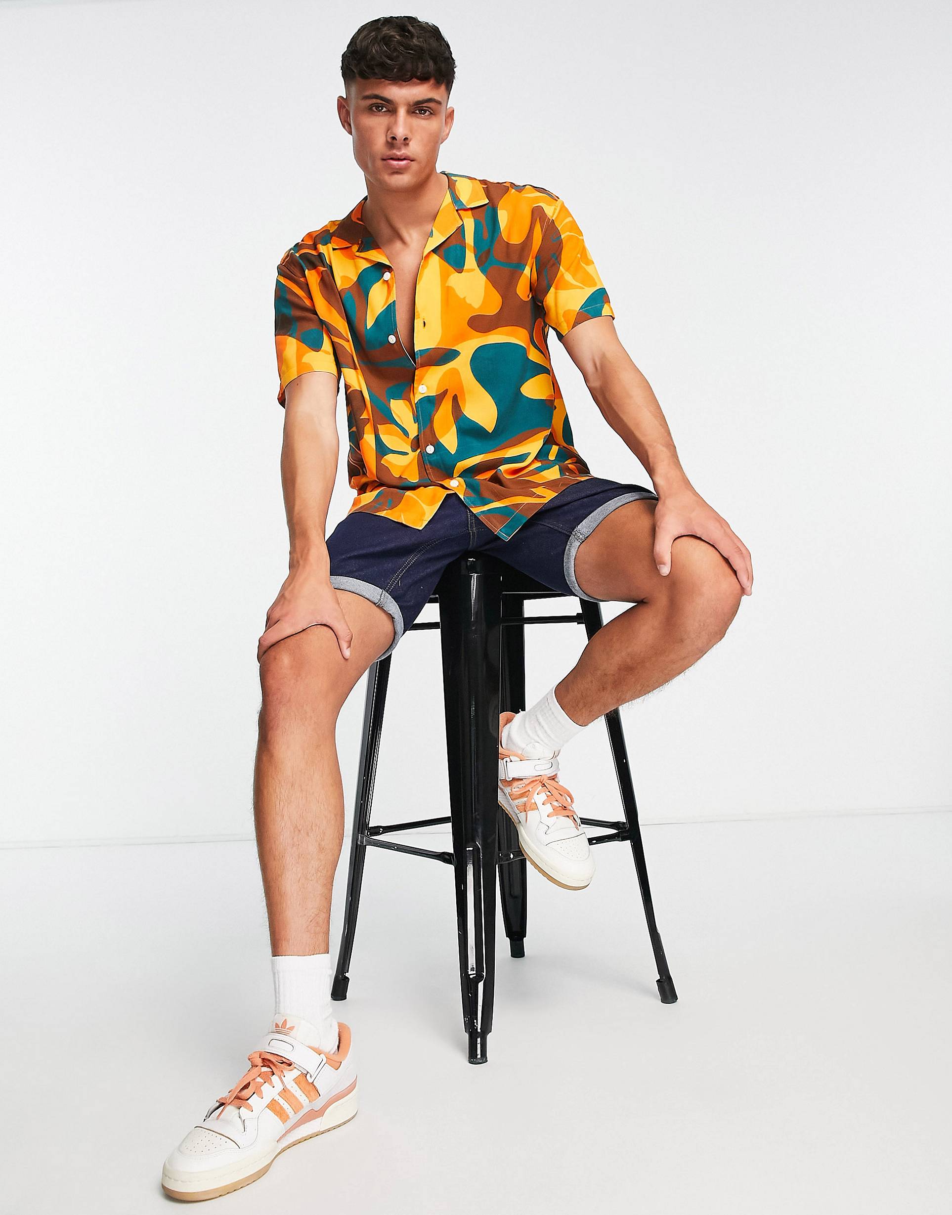 YELLOW CHILLI PRINT SHIRT - MEN