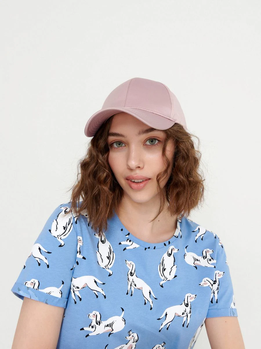 WHITE DOGGY PRINT ROUND NECK T-SHIRT FOR WOMEN.