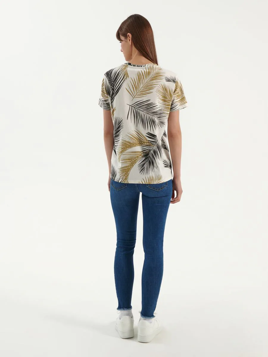 LEAF PRINT ROUND NECK T-SHIRT FOR WOMEN.