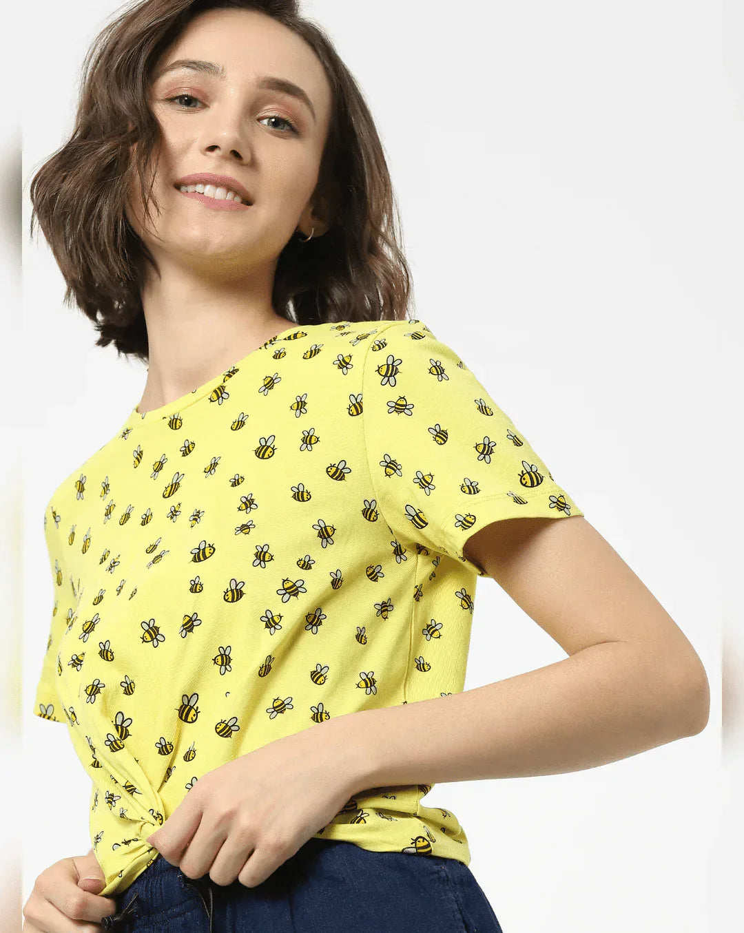 Honey Bee Print Round Neck T-shirt For Women